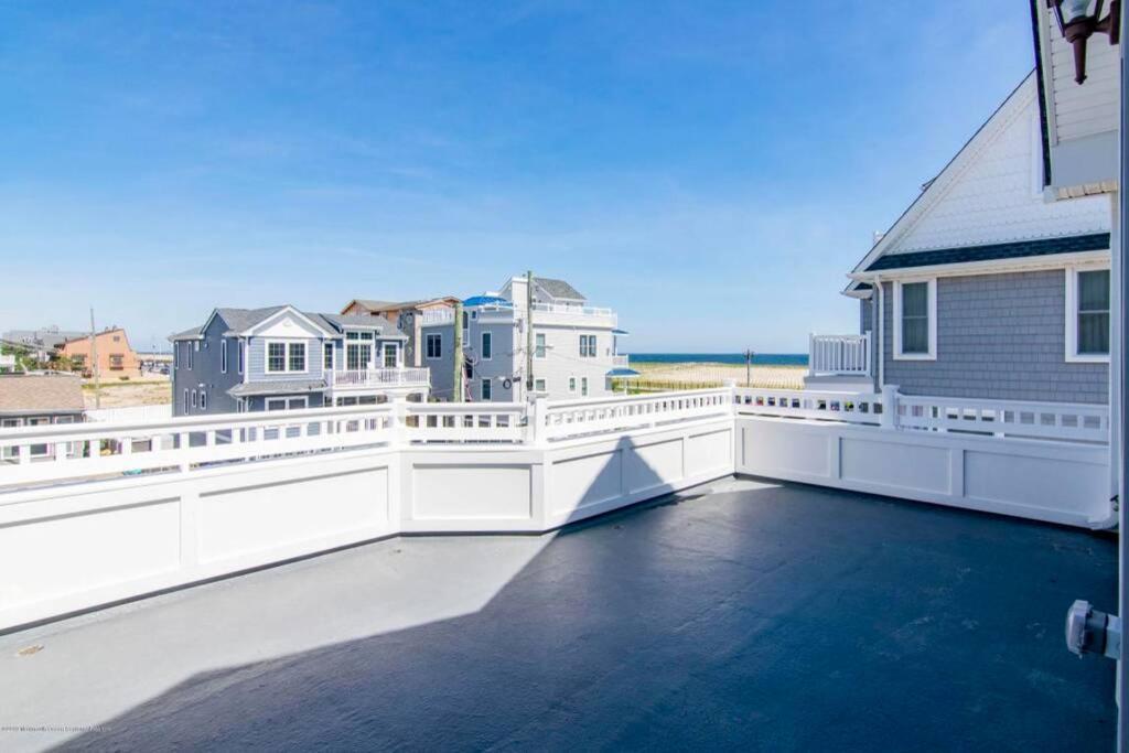 Ocean And Beach Views From Five Decks In Ortley Beach Seaside Heights Exterior foto